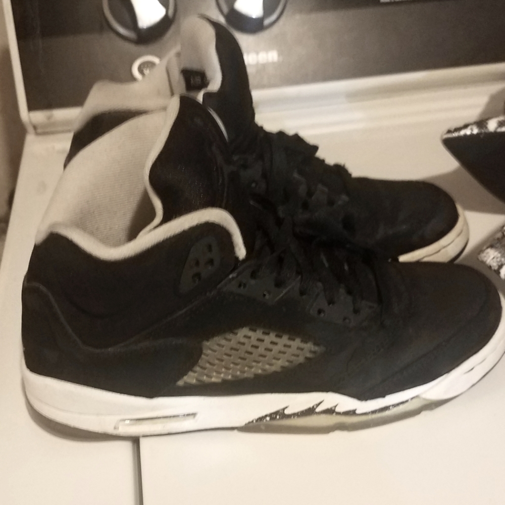 Black & white  Size 6 Jordans